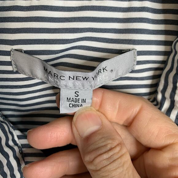 Marc New York Black White Stripe Embroidered Floral Button Up Sz Small - Picture 8 of 9